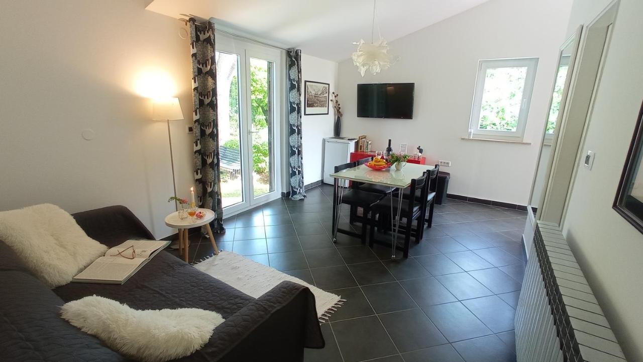 Apartments Lodra Пула Екстериор снимка