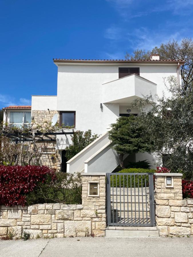 Apartments Lodra Пула Екстериор снимка