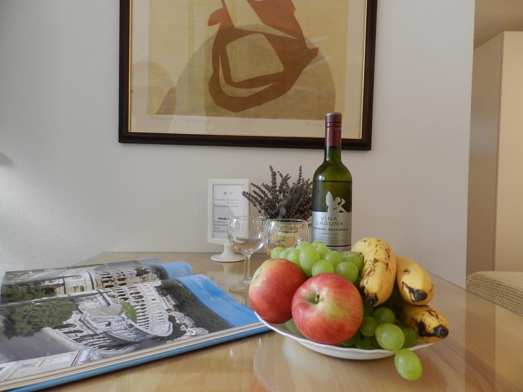Apartments Lodra Пула Екстериор снимка